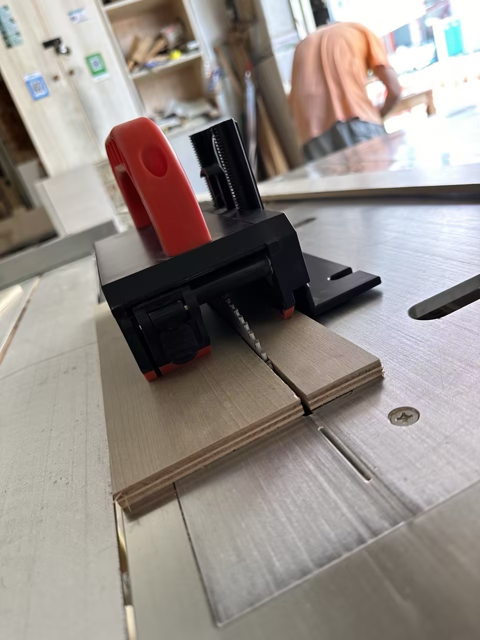 บล็อกดันสำหรับเลื่อยวงเดือน ปร - Router Table Insert บทวิจารณ์และราคา